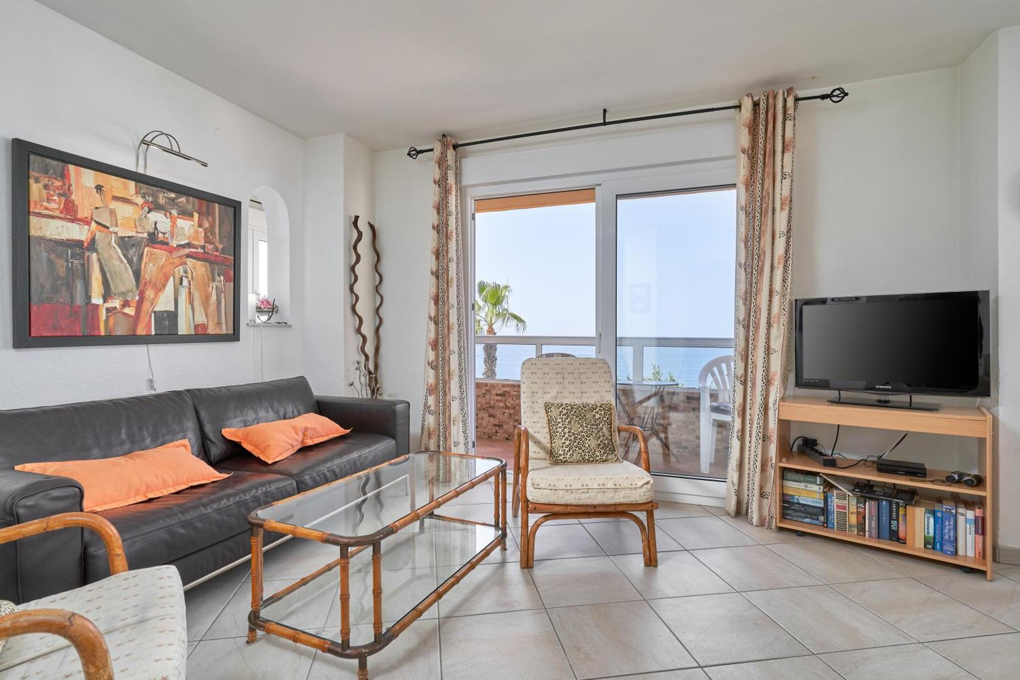 Apartment Primera Linea A01 *